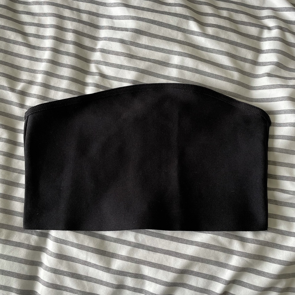 Tube crop top